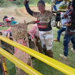 Video. La piloto de Santa Cruz, Jazmín Rutherford se lució en el Latinoamericano de motocross en Colombia