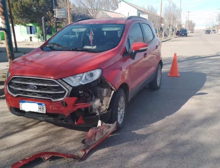 Una mujer llevada al hospital tras violento choque en la zona céntrica de Pico Truncado