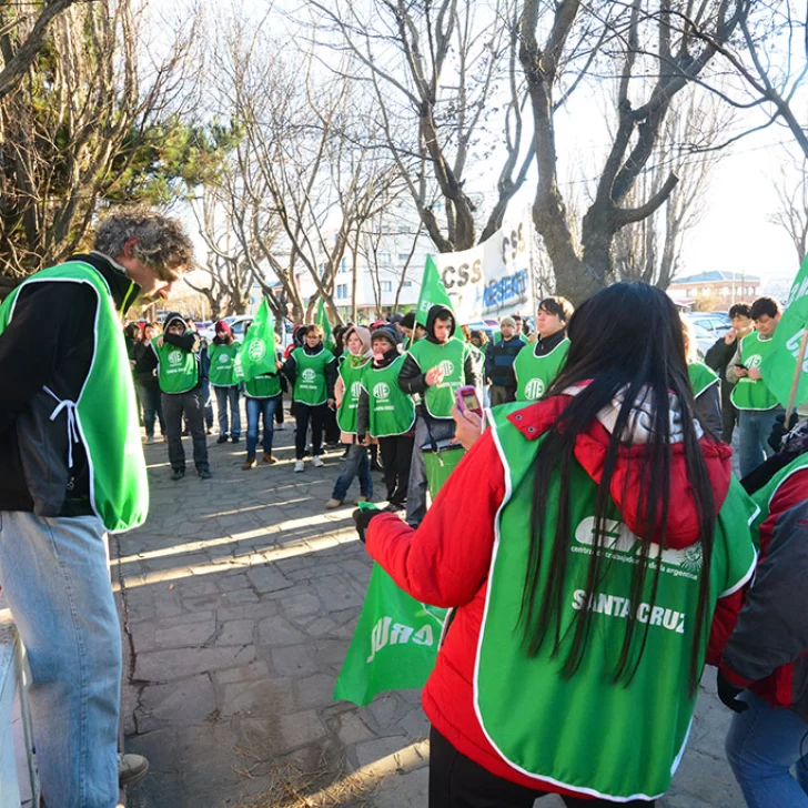 CTA Autónoma reclamó la reincorporación de los despedidos en YCRT