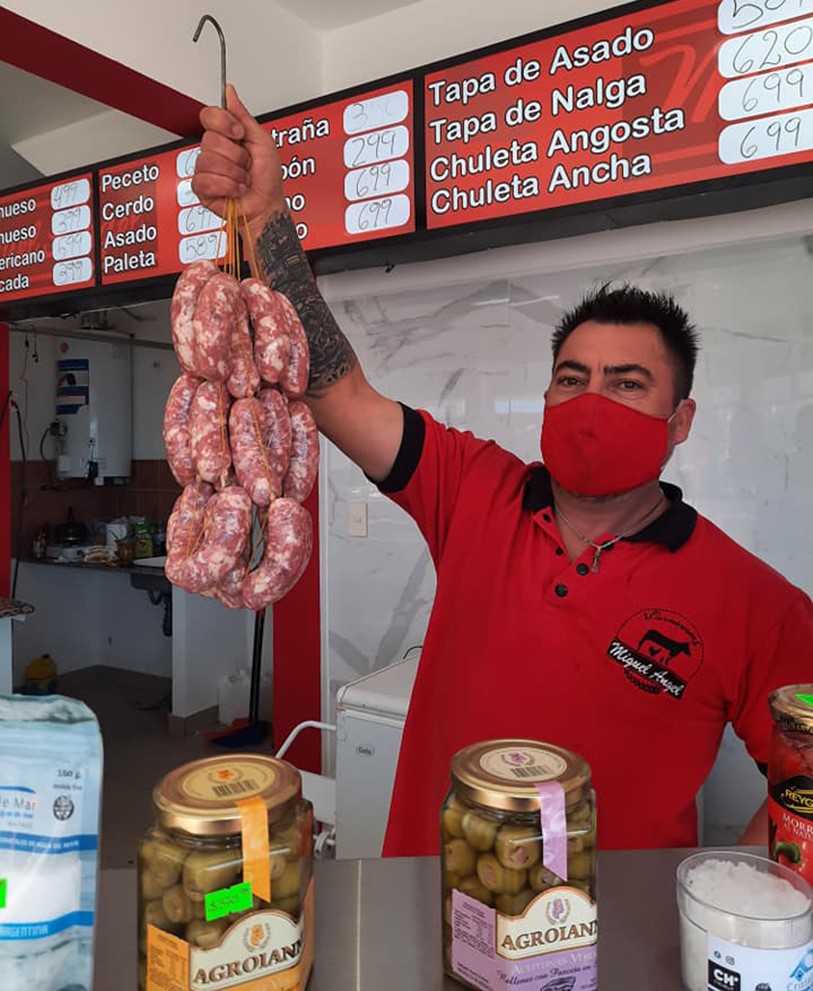 Carnicero regala asado a ex combatientes de Malvinas