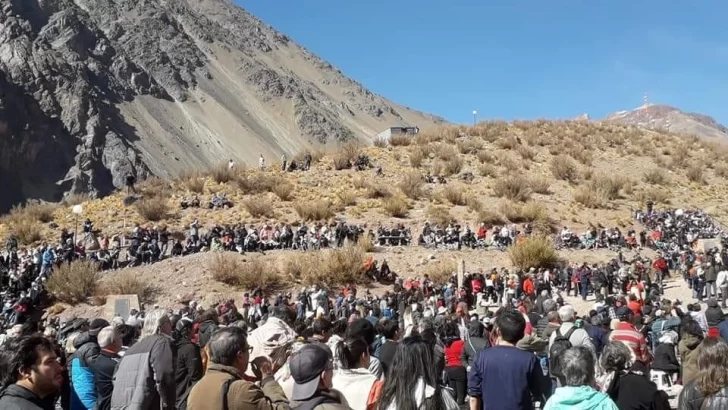 Unas 2.500 personas se reunieron en la Cordillera para recordar la primera arenga de Silo