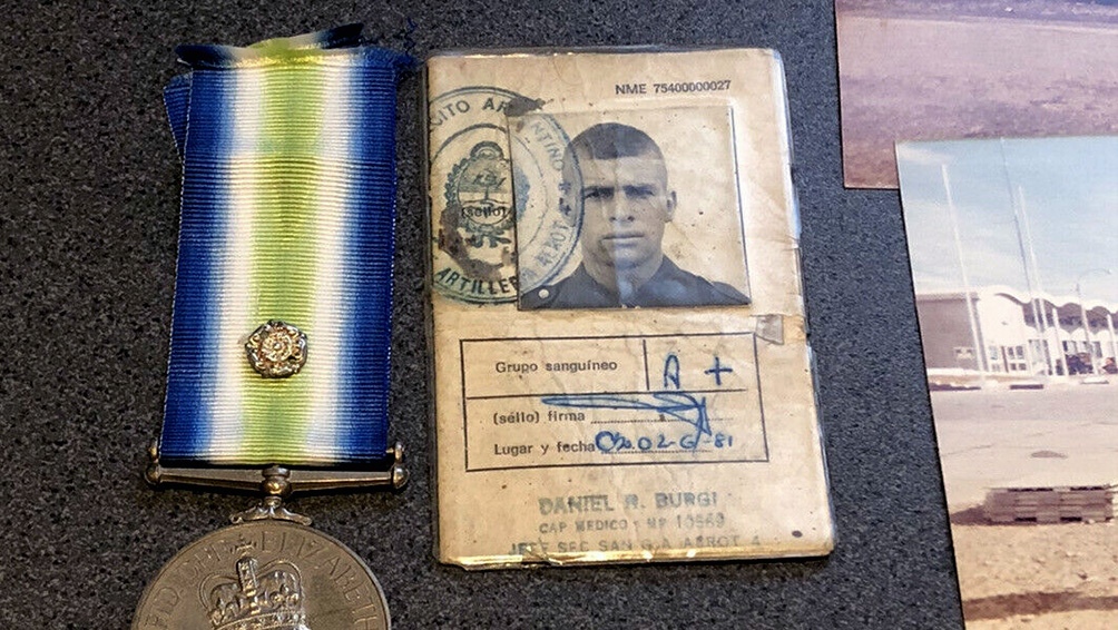 Hallaron en e-Bay una cédula de un excombatiente de Malvinas que era subastada a US$2.000 Hallaron en e-Bay una cédula de un excombatiente de Malvinas que era subastada a US$2.000