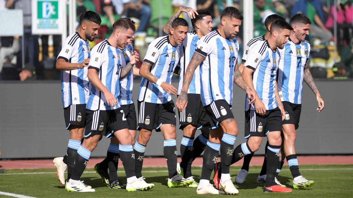 Argentina enfrenta a El Salvador en su primer amistoso del 2024: hora, TV y formaciones