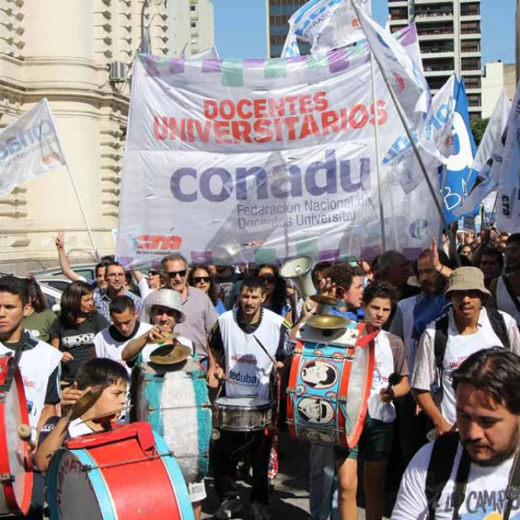 Se fracturó la clavícula al volcar en la ruta Se fracturó la clavícula al volcar en la ruta