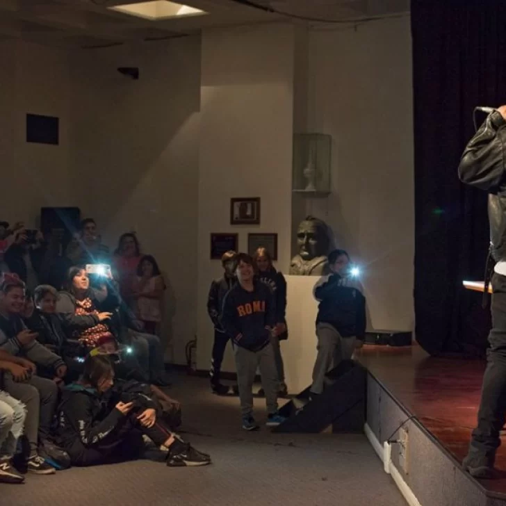 “Niko Bizarro” se reunió con sus seguidores de Río Gallegos