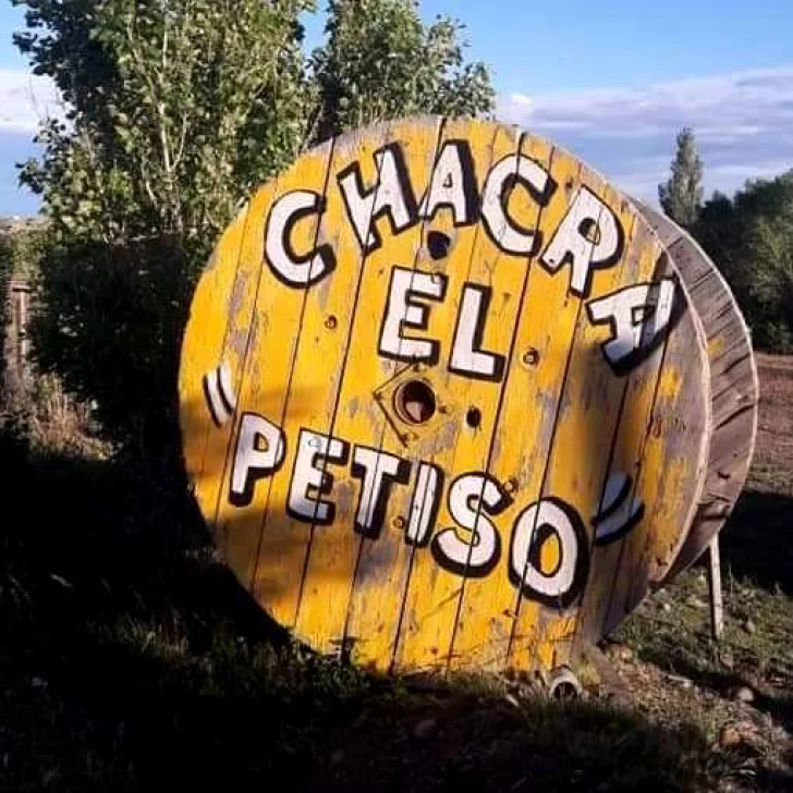 Polémica en Piedra Buena: Aeroclub reclama los terrenos de una chacra que se incendió para hacer cabañas Polémica en Piedra Buena: Aeroclub reclama los terrenos de una chacra que se incendió para hacer cabañas
