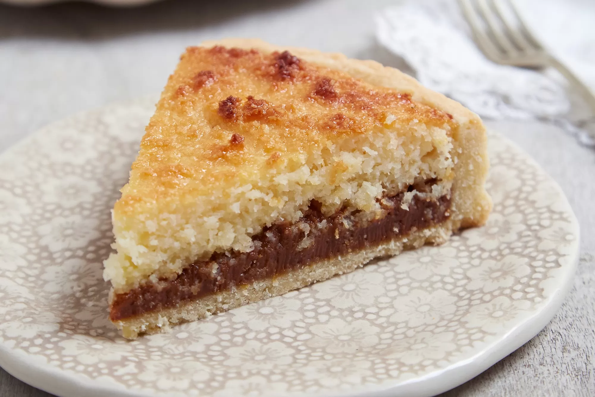 La receta de una deliciosa tarta de dulce de leche y coco La receta de una deliciosa tarta de dulce de leche y coco
