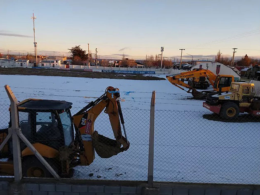 Fútbol: Independiente a un paso del césped sintético Fútbol: Independiente a un paso del césped sintético