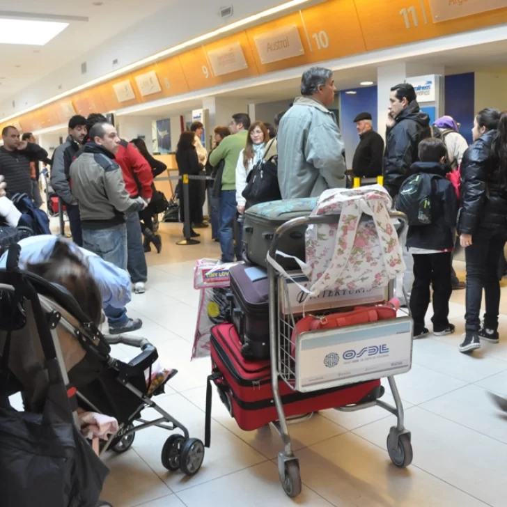 Más de 70 mil pasajeros afectados por la cancelación de vuelos