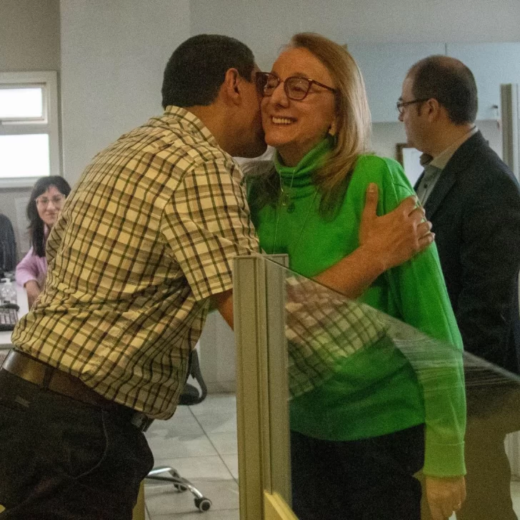Alicia Kirchner en La Opinión Austral: una recorrida entre los recuerdos a su padre y las nuevas tecnologías