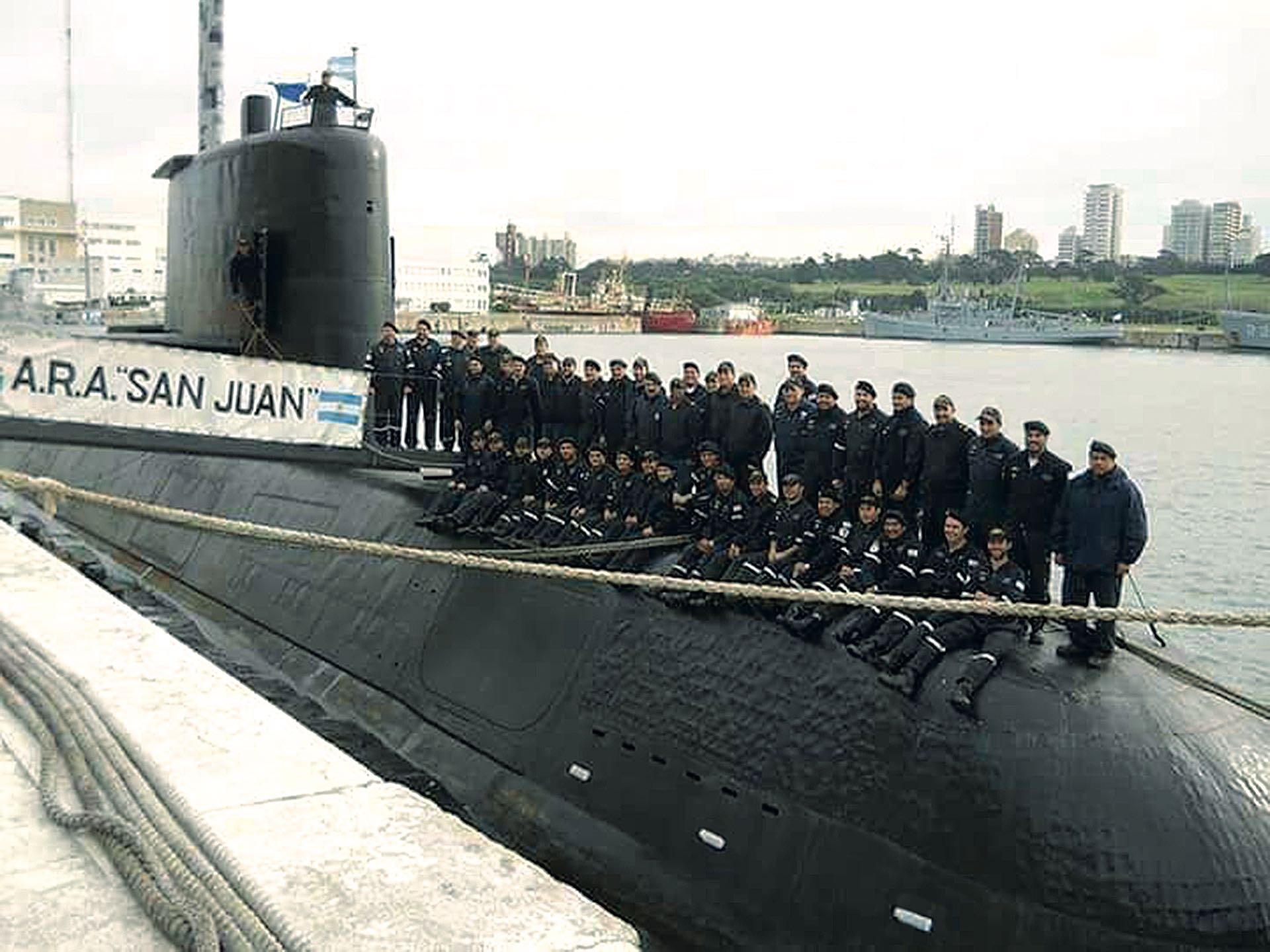 Homenajean a los marinos del ARA San Juan en el Senado de la Nación