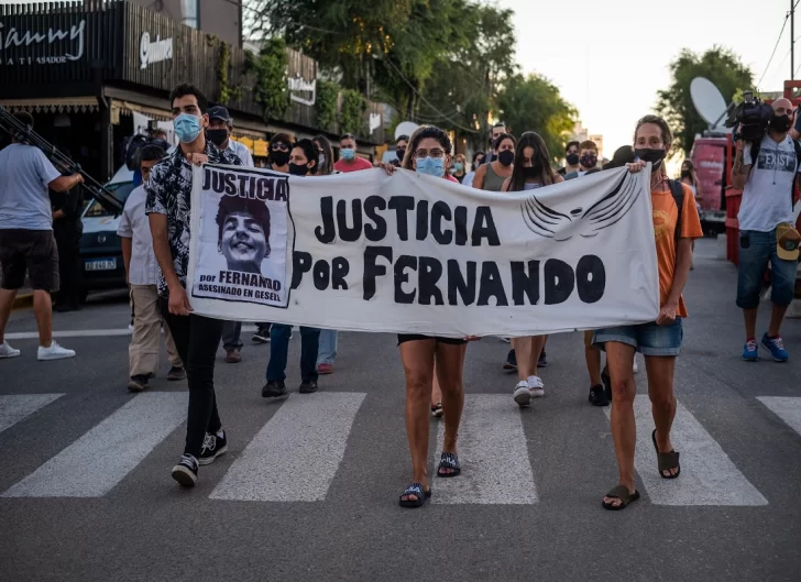 “Perpetua a todos los asesinos”, el pedido de Villa Gesell a un año del asesinato de Fernando Báez Sosa