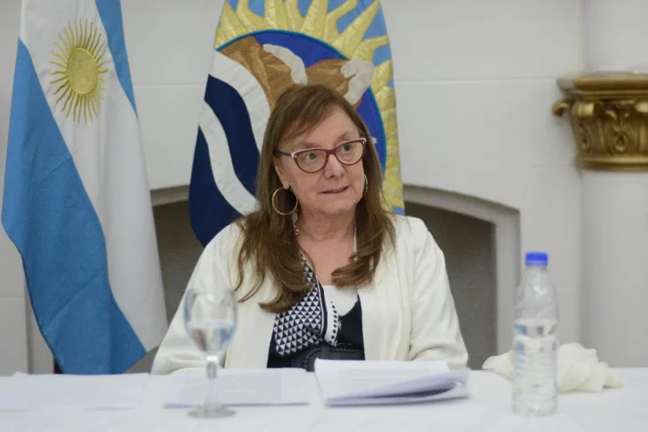 La gobernadora Alicia Kirchner recibió al equipo técnico de ANSES