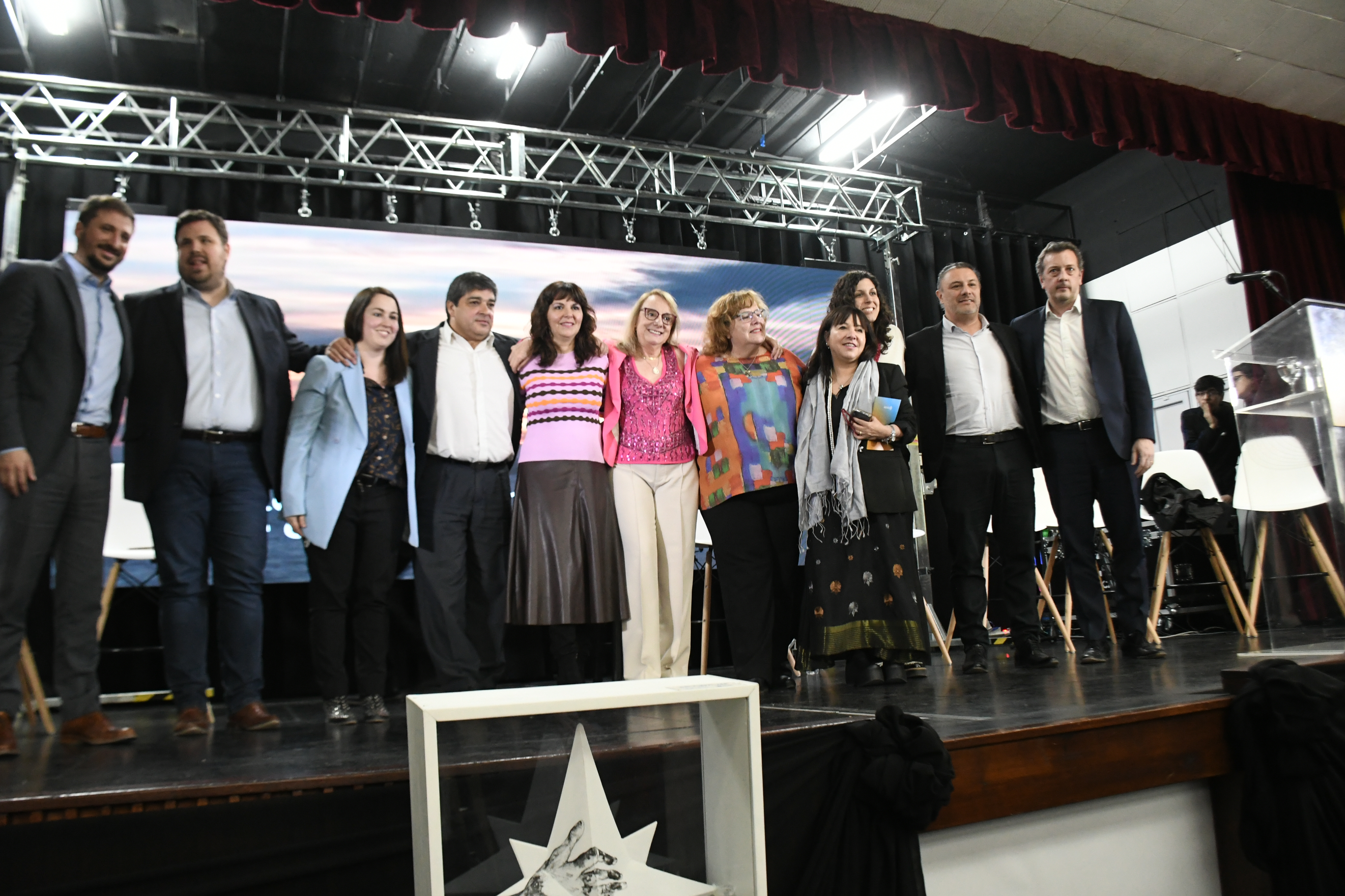 Los 37 ejes de gestión de la gobernación de Alicia Kirchner en Santa Cruz: “Queremos profundizar lo conseguido” Los 37 ejes de gestión de la gobernación de Alicia Kirchner en Santa Cruz: “Queremos profundizar lo conseguido”