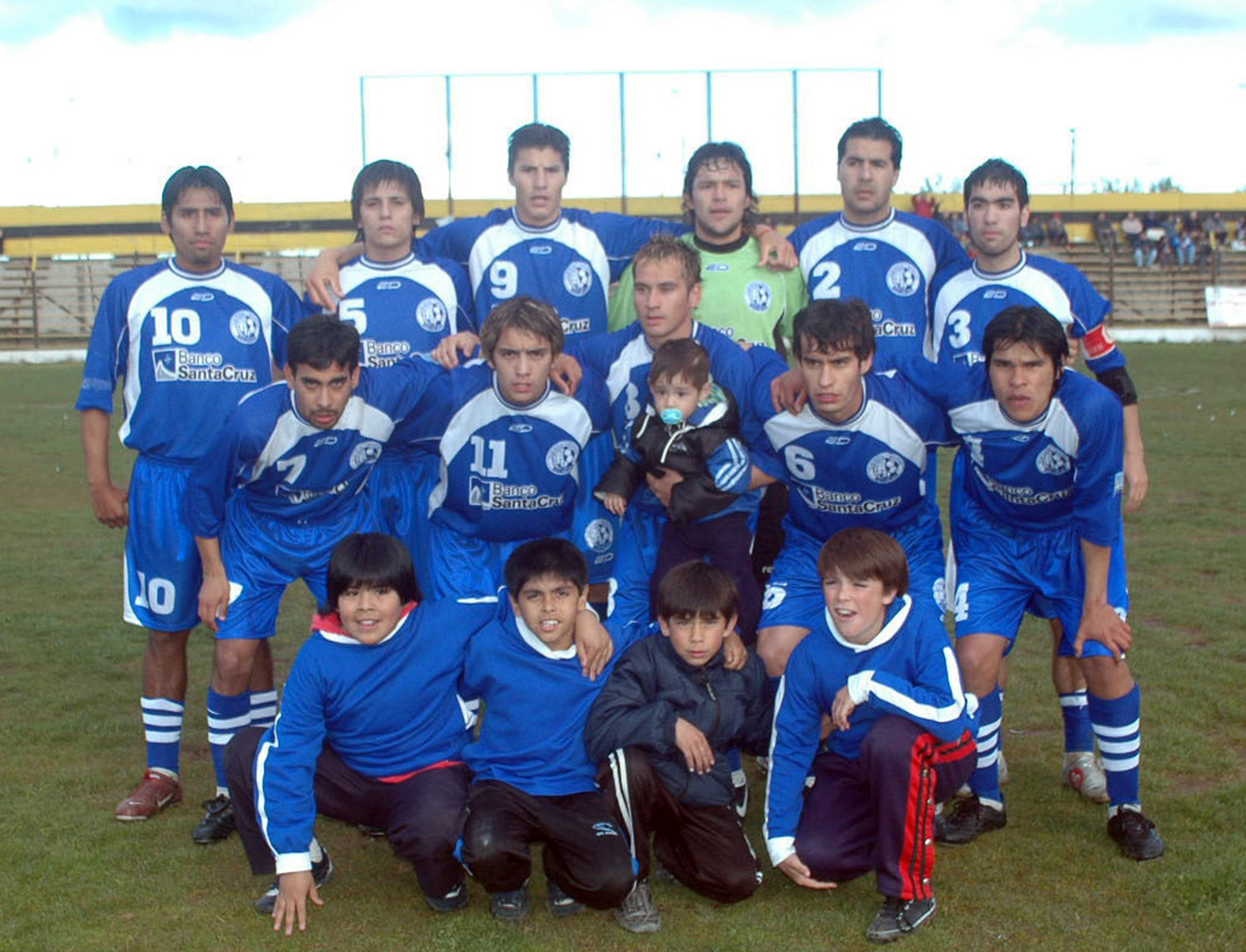 Vuelve un grande: Historia del Club Social y Deportivo Bancruz y fotos históricas de Argentinos disputados