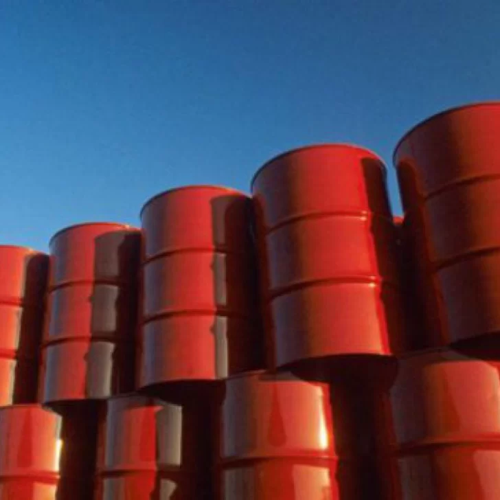 Precio del petróleo: el Brent se mantiene en 81 dólares en la apertura de los mercados