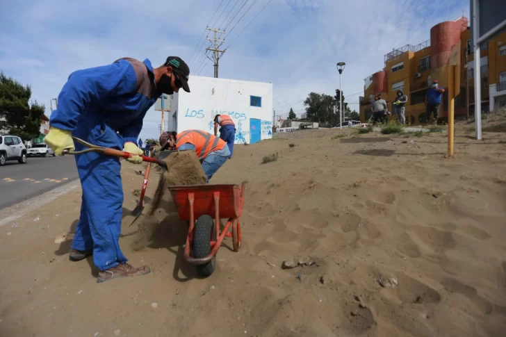 El Municipio de Comodoro Rivadavia avanza con trabajos de embellecimiento de espacios públicos