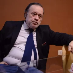 La defensa de la ex Gran Hermano santacruceña negó la versión de “viuda negra” y denunció abuso