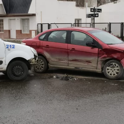 Chocaron dos vehículos en la zona céntrica de Río Gallegos