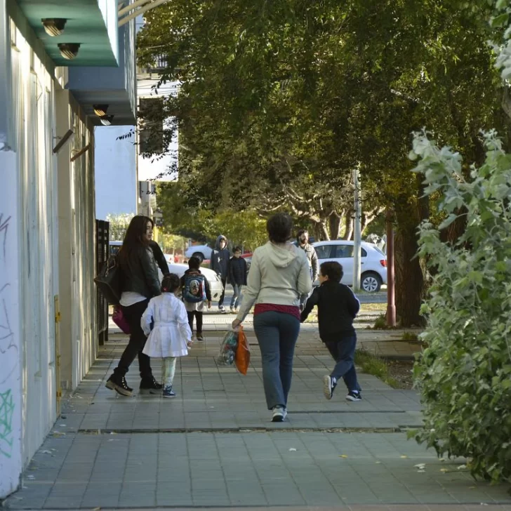 Clases: con eje en la “vocación de presencialidad”, Educación de Santa Cruz se reunió con los gremios docentes