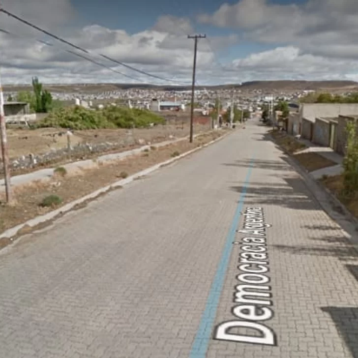 Viajaban con un bebé en su vehículo y le dispararon con un arma de fuego a otra pareja Viajaban con un bebé en su vehículo y le dispararon con un arma de fuego a otra pareja