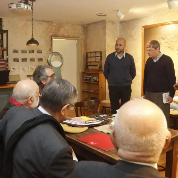 Presentaron “Relatos Nuevos de la Patagonia Vieja” Presentaron “Relatos Nuevos de la Patagonia Vieja”