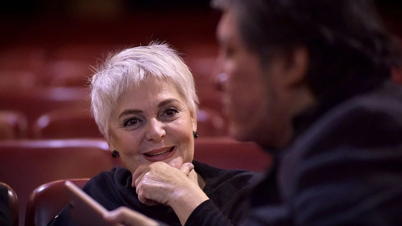 Allegados a Claudia Lapacó aseguran que la artista se mantiene “estable”