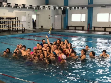 La natación del Hispano se prepara para un mes movido