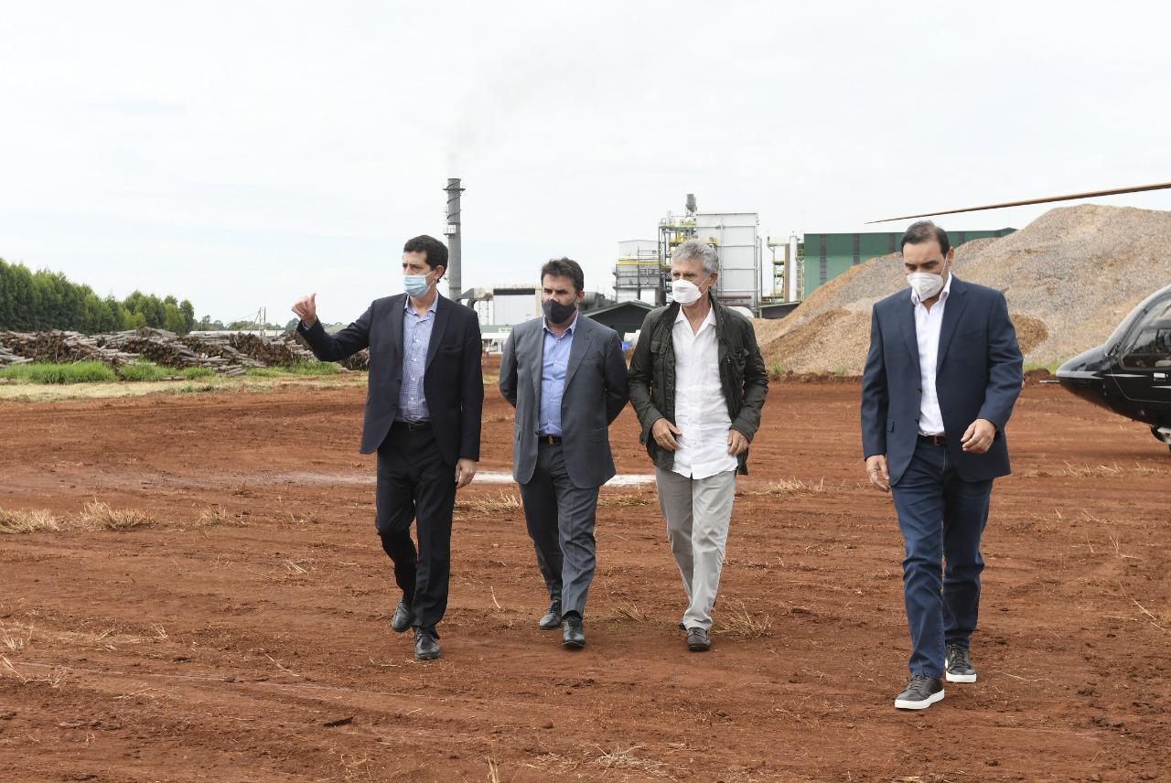 En Corrientes, Darío Martínez y Eduardo De Pedro recorrieron obras de generación eléctrica