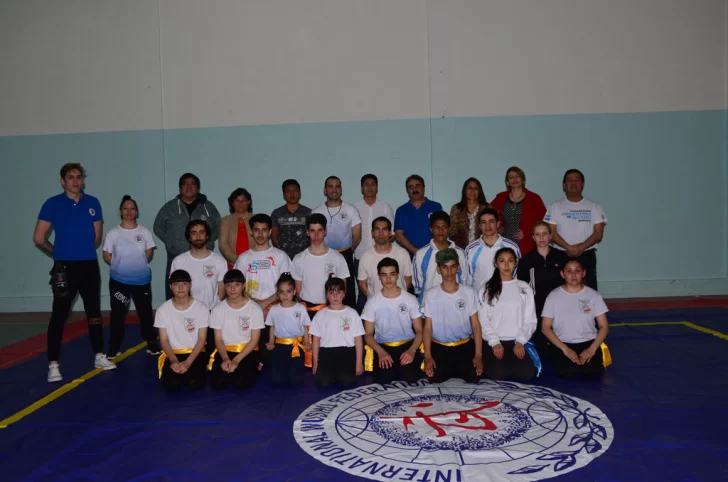 Graduaciones de Wushu Kung Fu en la filial Río Gallegos