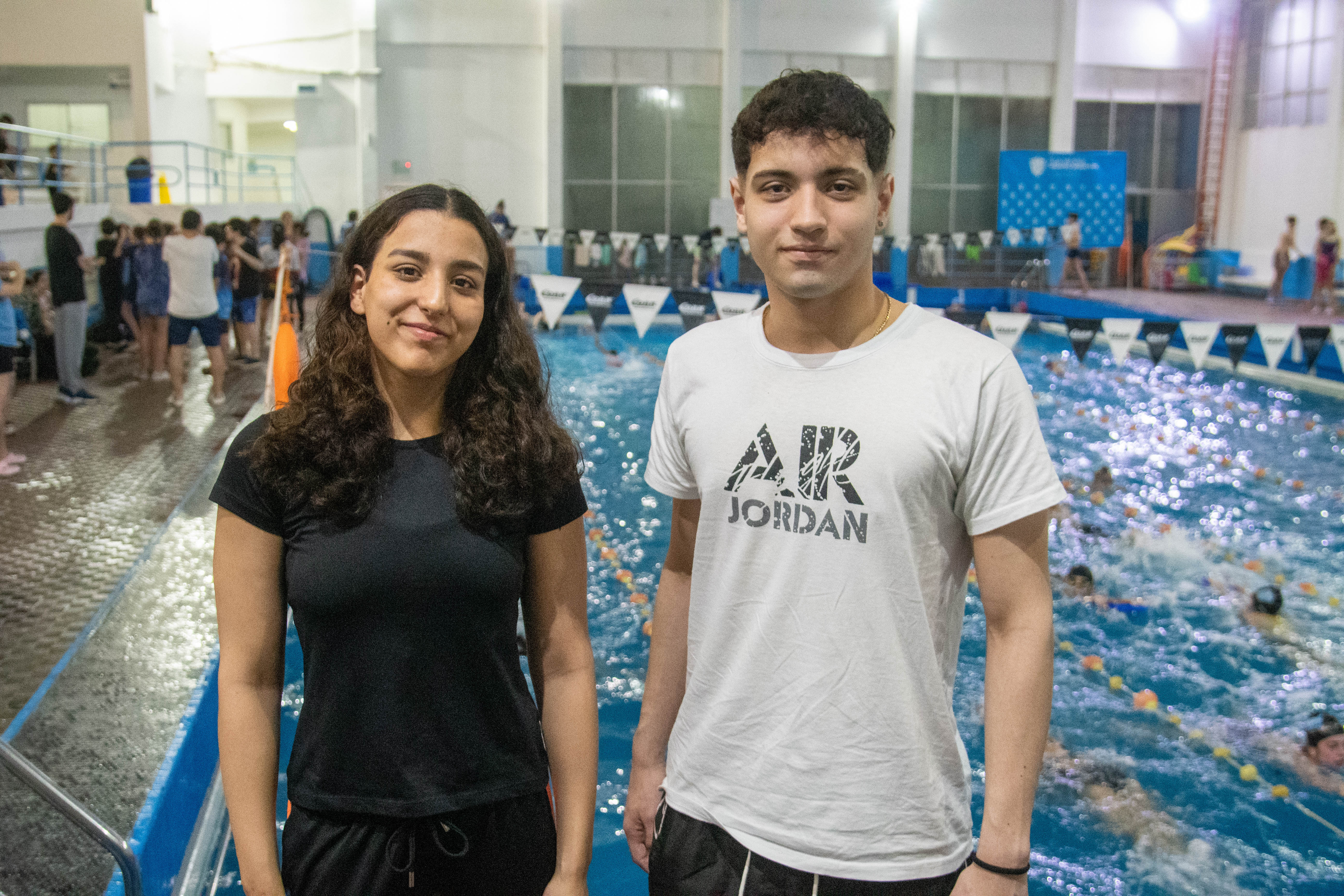 Selección Argentina de Natación: Dana García y Bautista Ruiz Pradolini viajaron desde Río Gallegos para asistir al Sudamericano