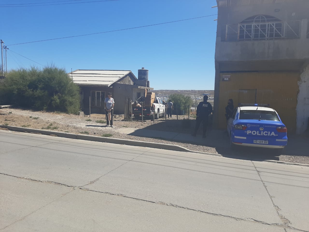 Violento desalojo a una mujer de 78 años: le cortaba los servicios y le cambió la cerradura