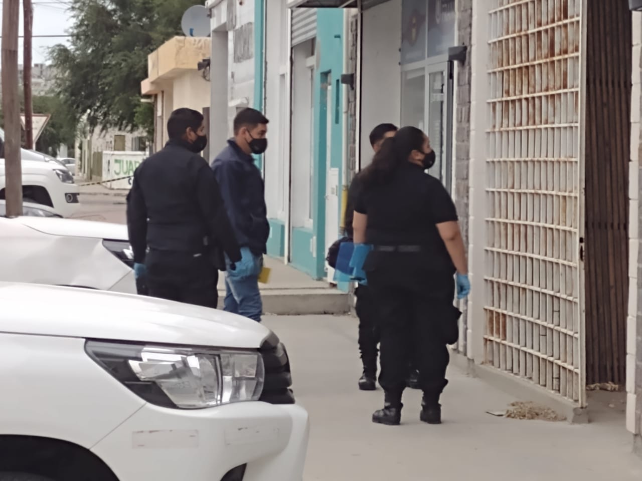 Discutió con sus amigos y se fue a buscar un arma de fuego para dispararles