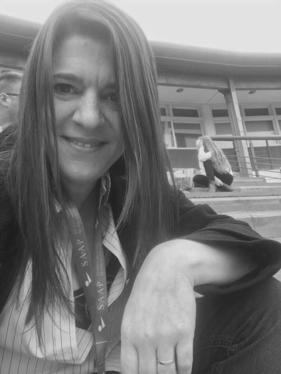 Murió una profesora de la UADE mientras dictaba clases por Zoom