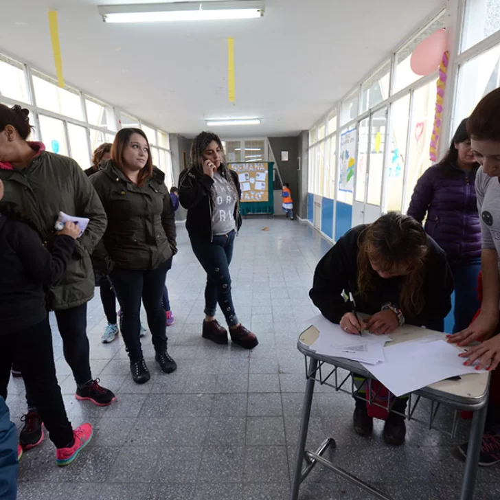 EPP N° 11: padres reclaman que se suspendan las clases