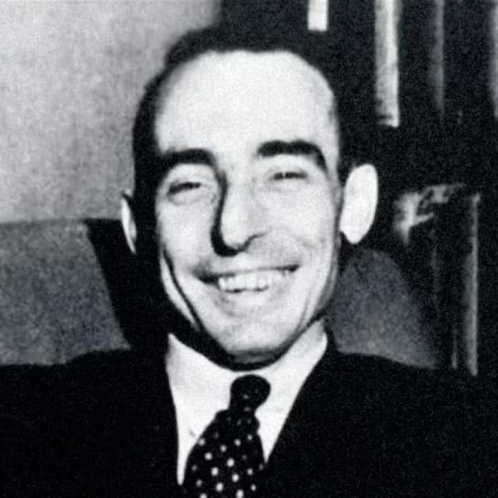 Exilio, de Edmond Hamilton (adaptación) Exilio, de Edmond Hamilton (adaptación)