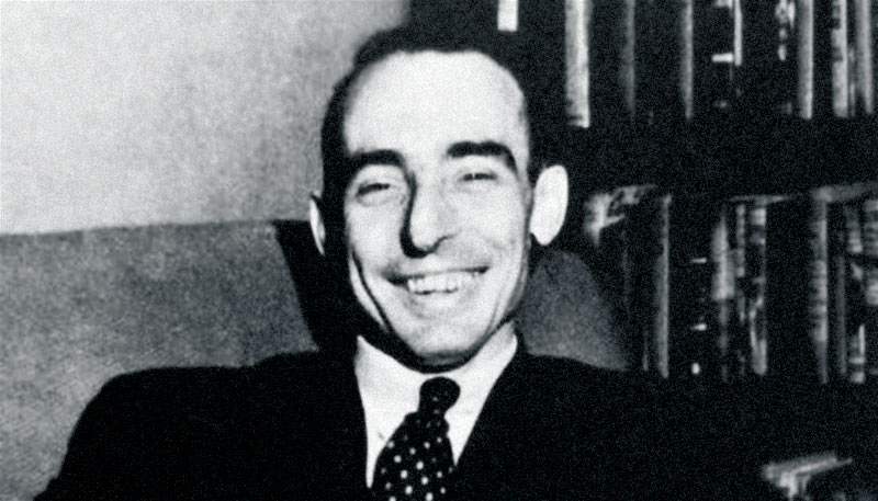 Exilio, de Edmond Hamilton (adaptación) Exilio, de Edmond Hamilton (adaptación)