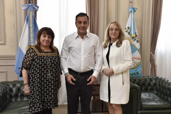 Paritaria docente: Alicia Kirchner se reunió con el ministro de Educación de la Nación