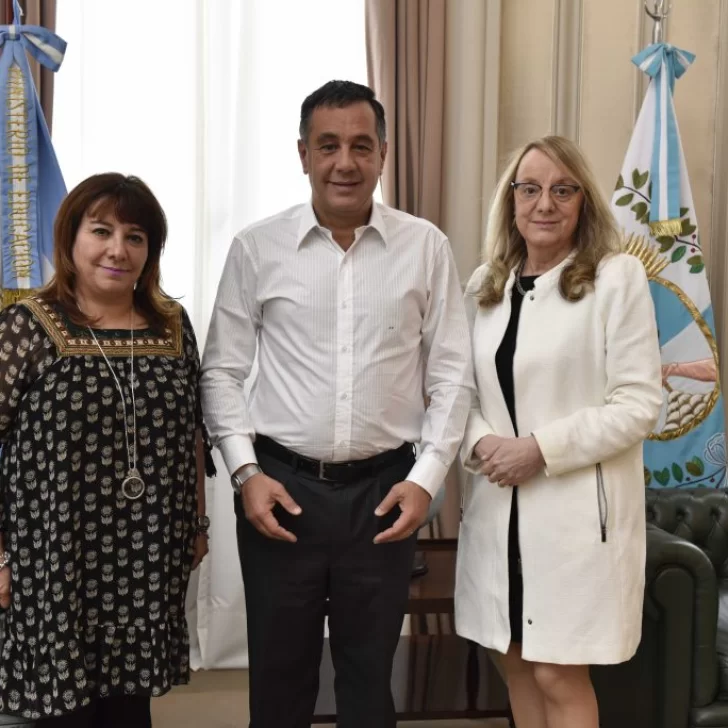 Paritaria docente: Alicia Kirchner se reunió con el ministro de Educación de la Nación