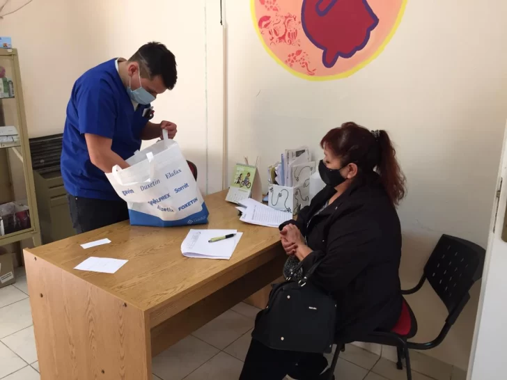 Municipio de Comodoro Rivadavia realizó una nueva jornada de entrega de medicamentos y vacunación
