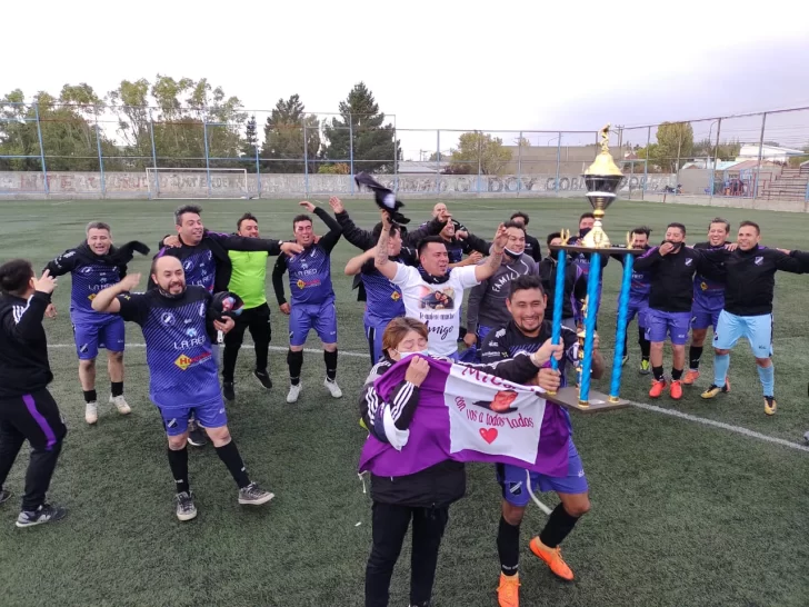 Videos. Fútbol de los Barrios: Estrella del Este gritó “campeón” en Seniors