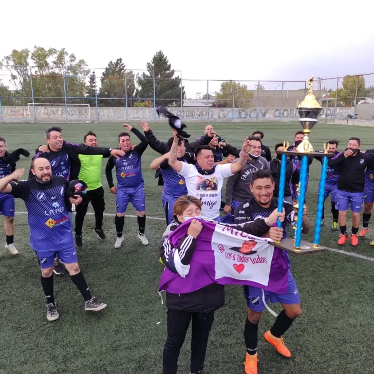 Videos. Fútbol de los Barrios: Estrella del Este gritó “campeón” en Seniors