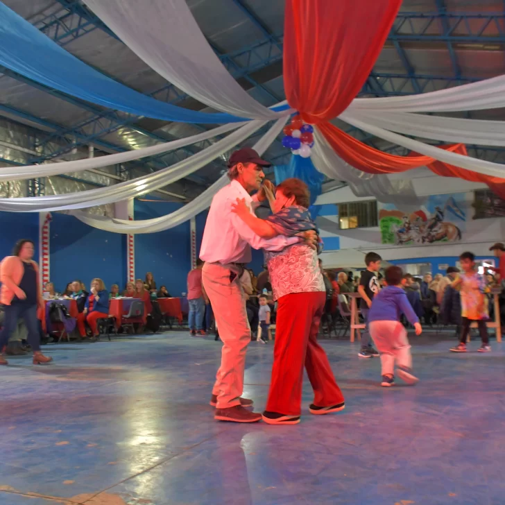 Fiesta Patria Chilena: llega la tradición, gastronomía y celebración en el Centro Chileno de Río Gallegos