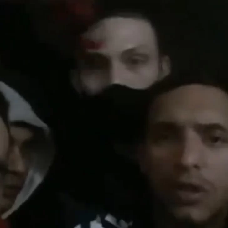 Tensión en Florencio Varela: al menos 45 presos mantienen de rehén a un policía en una comisaría Tensión en Florencio Varela: al menos 45 presos mantienen de rehén a un policía en una comisaría