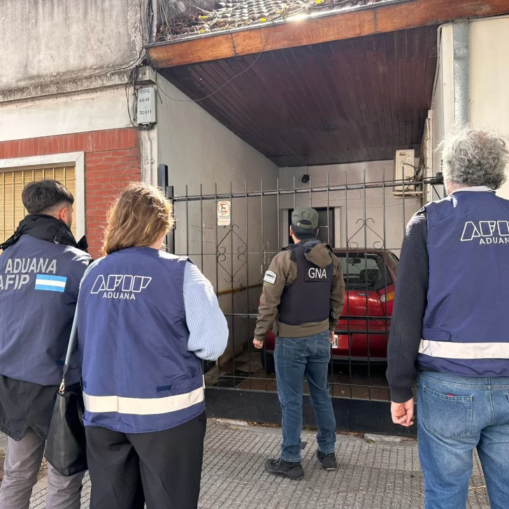 Aduana denunció fraude millonario por $395 millones: accedían a dólares oficiales y los giraban a Estados Unidos