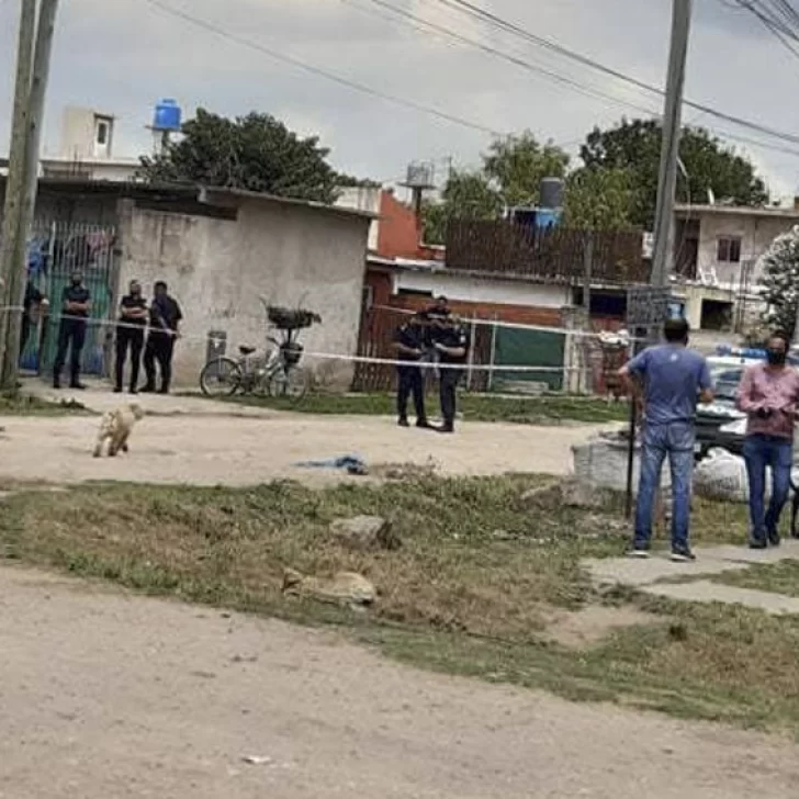 Femicidio en Marcos Paz: mataron a puñaladas a una mujer frente a sus hijos y detuvieron a su ex pareja