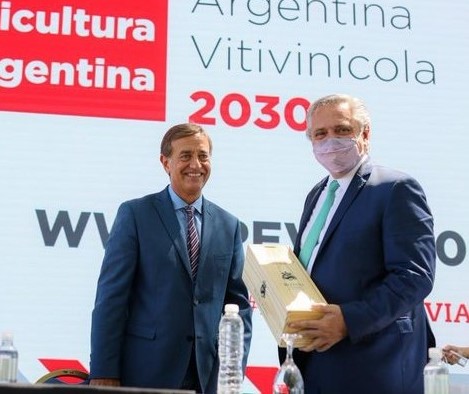Mendoza: Alberto Fernández presentó la propuesta de vinos sin alcohol para el sector vitivinícola