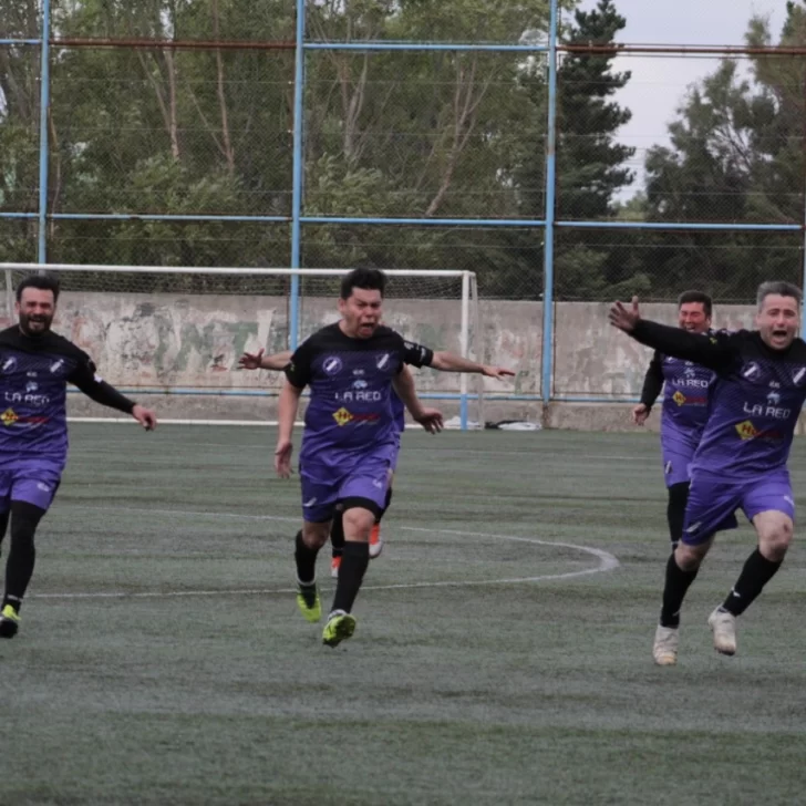 Mirá todas las fotos de la vibrante final del Fútbol de los Barrios: Estrella del Este – Martín Guemes