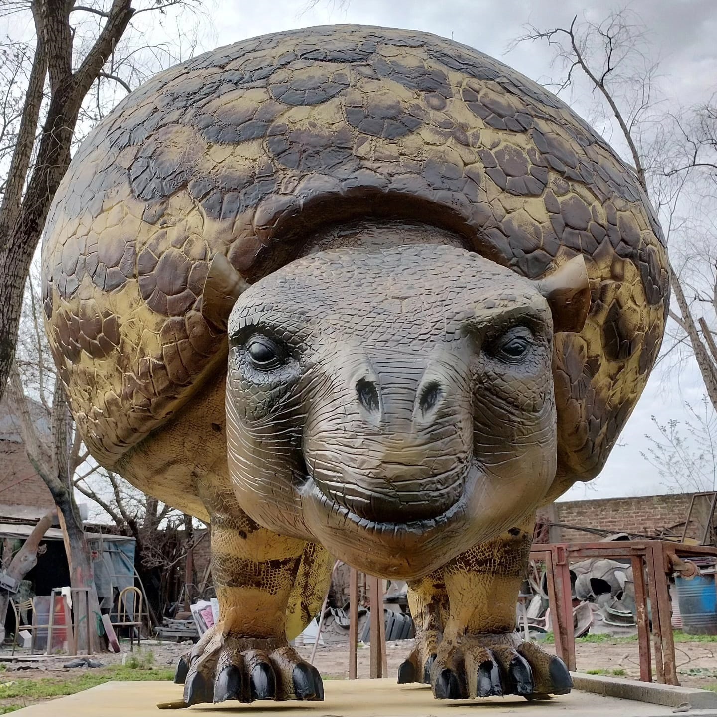 GLIPTODONTE-728x728