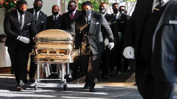 Se le dio cristiana sepultura a George Floyd